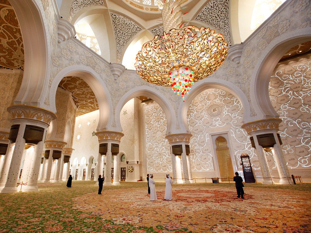 sheikh-zayed-grand-mosque-abu-dhabi_65450_990x742